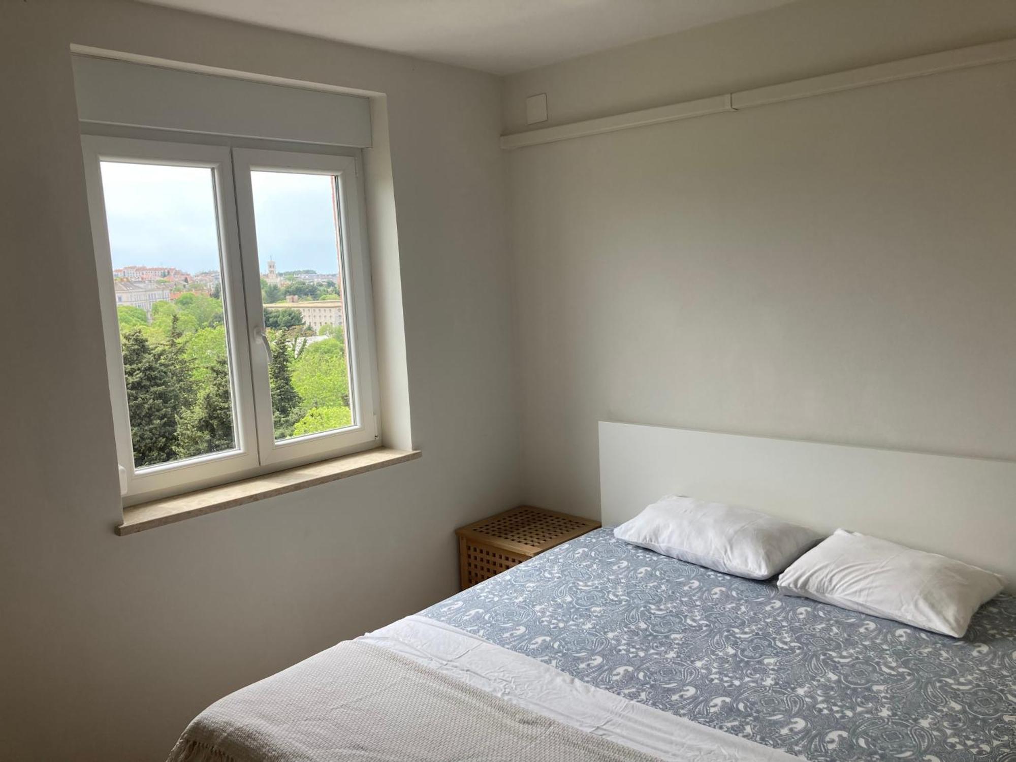 Zara Apartment Пула Екстериор снимка